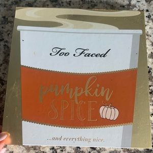 Too faced eyeshadow palette